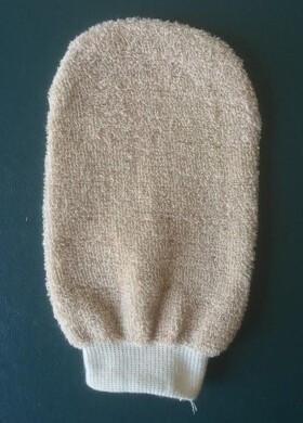 Варежка с медными нитями, Италия. Фото